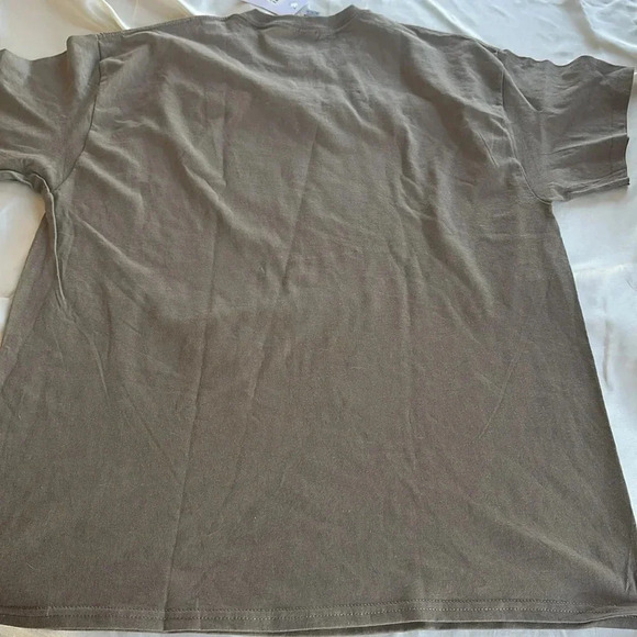 Quality T Shirt with “Y’all” logo size XL NWTs - Picture 6 of 6